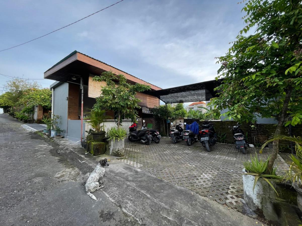 Belimbing Guest House Canggu Екстер'єр фото